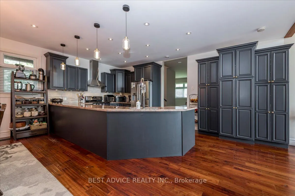 9 Fernwood Lane