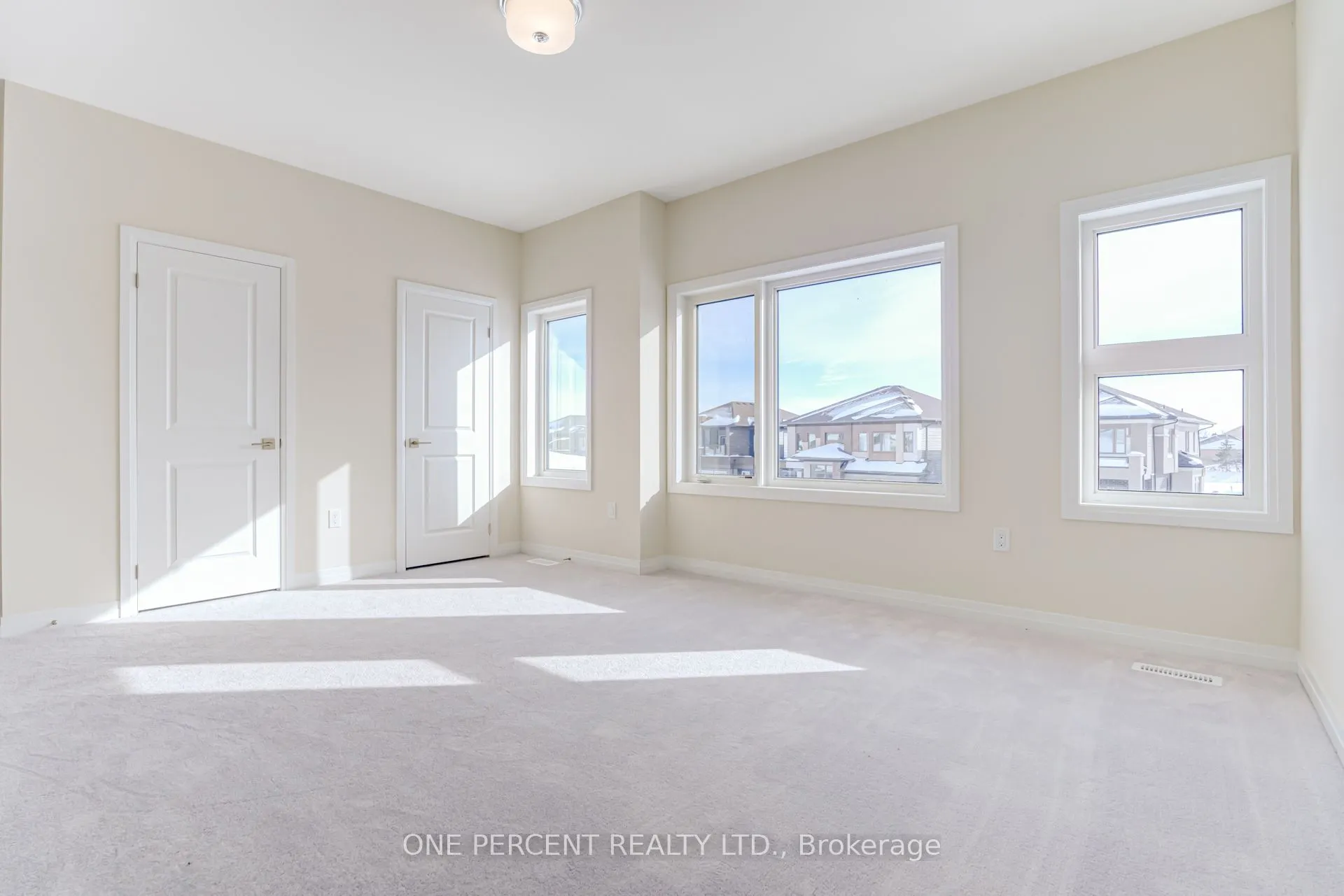 3769 Sunbank Crescent