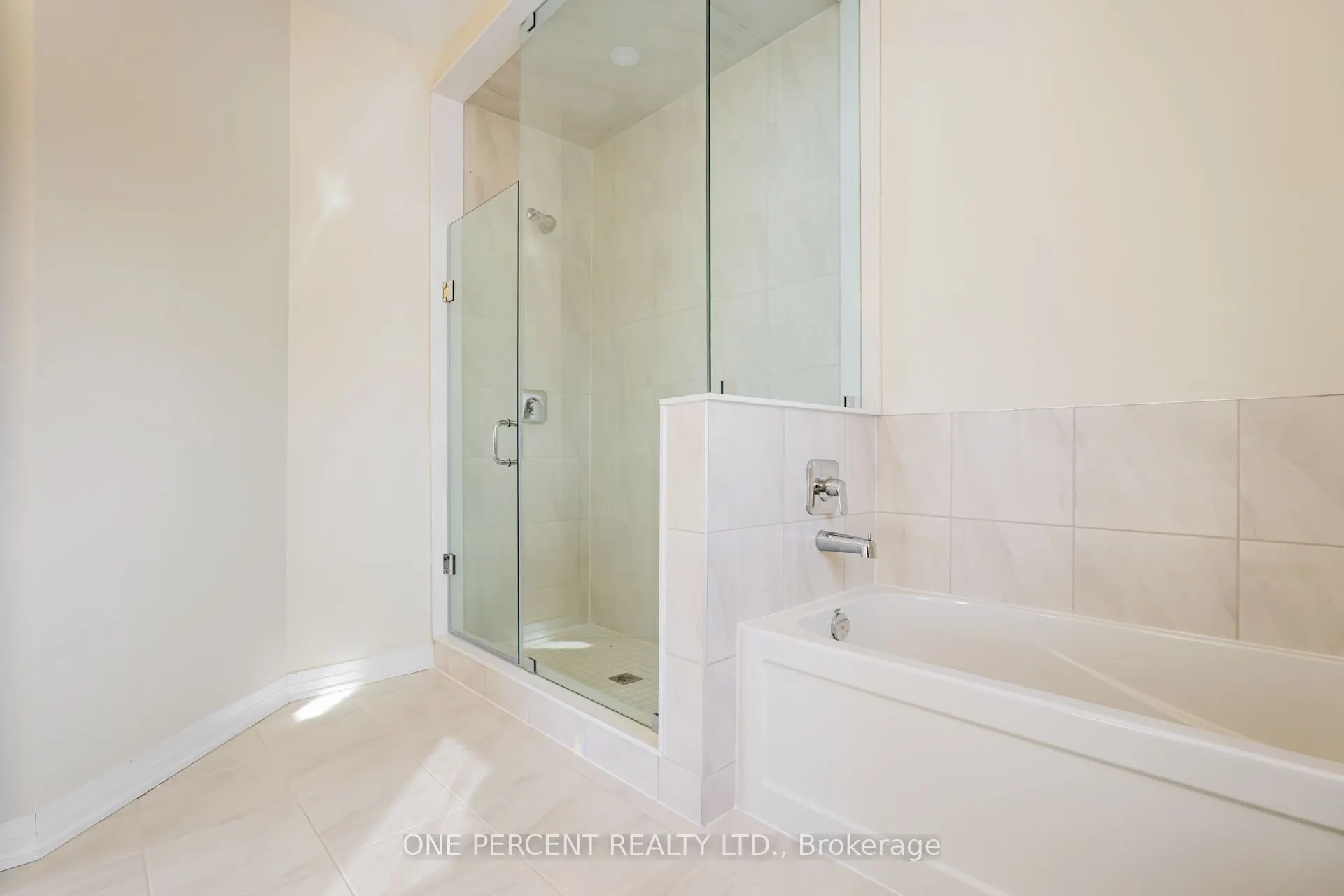 3769 Sunbank Crescent