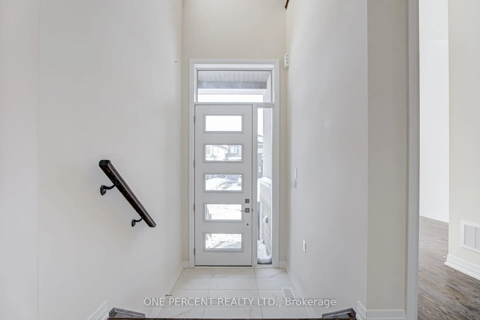 3769 Sunbank Crescent