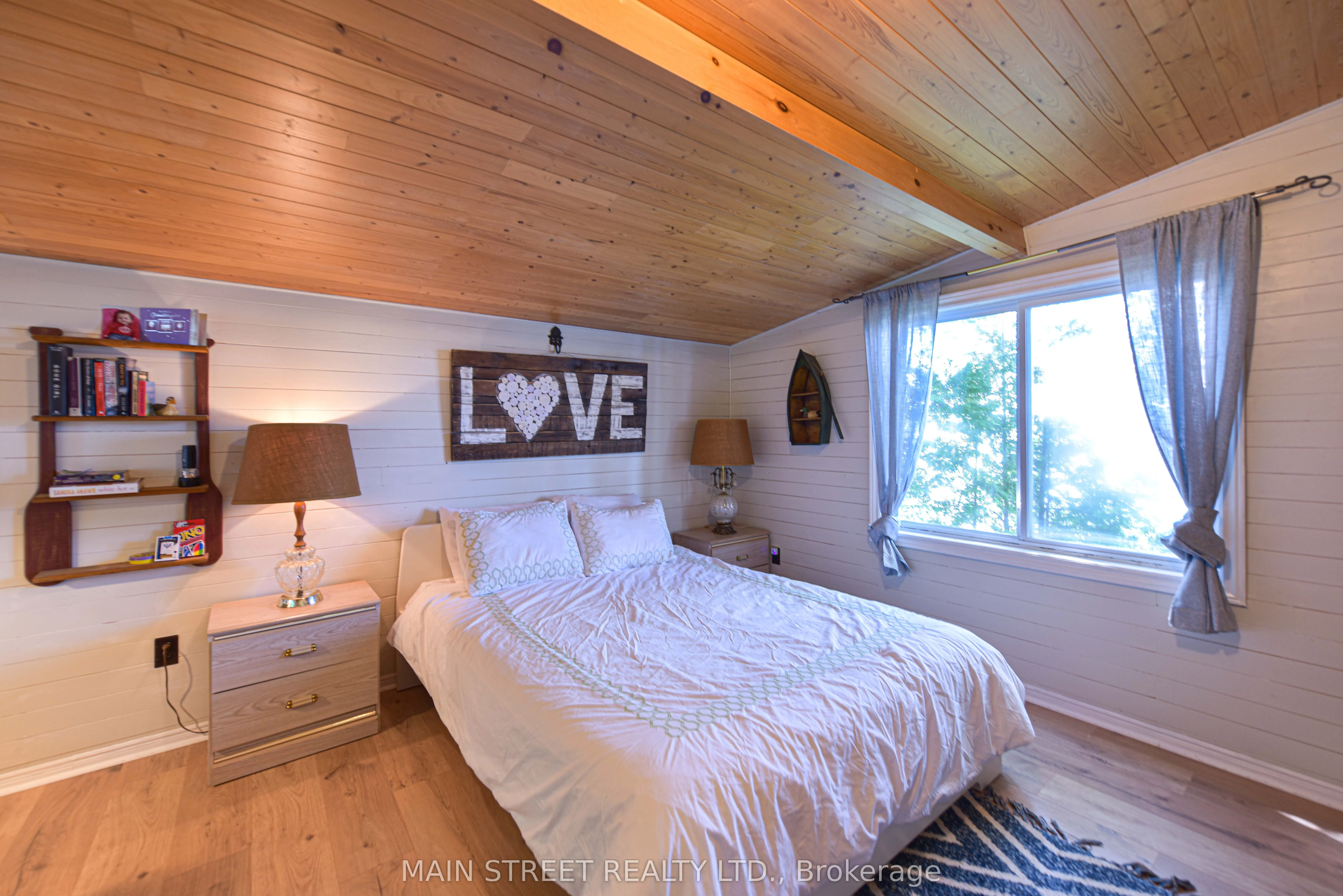 1316 Black Beach Lane