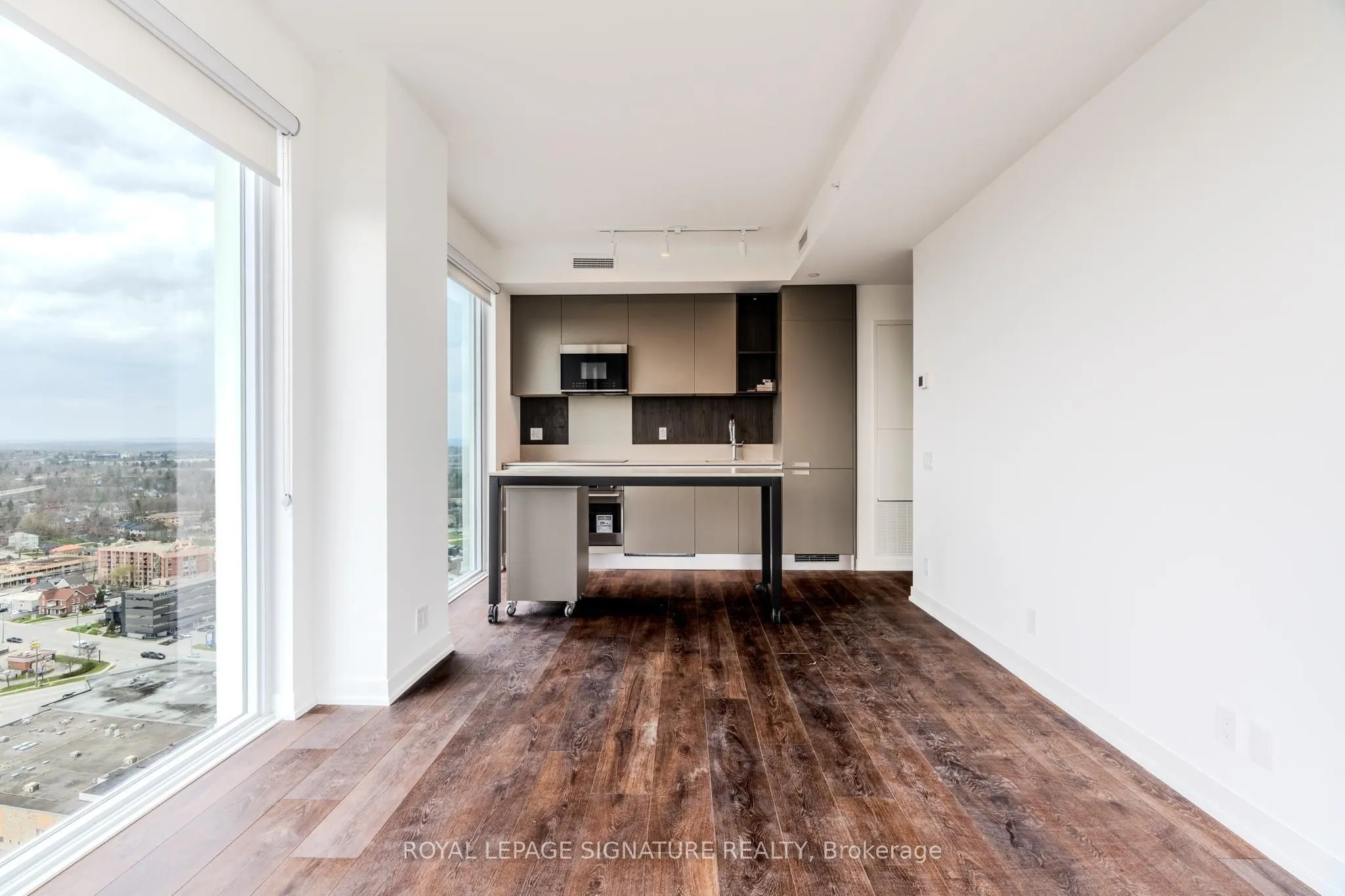 39 Mary Street, #2702