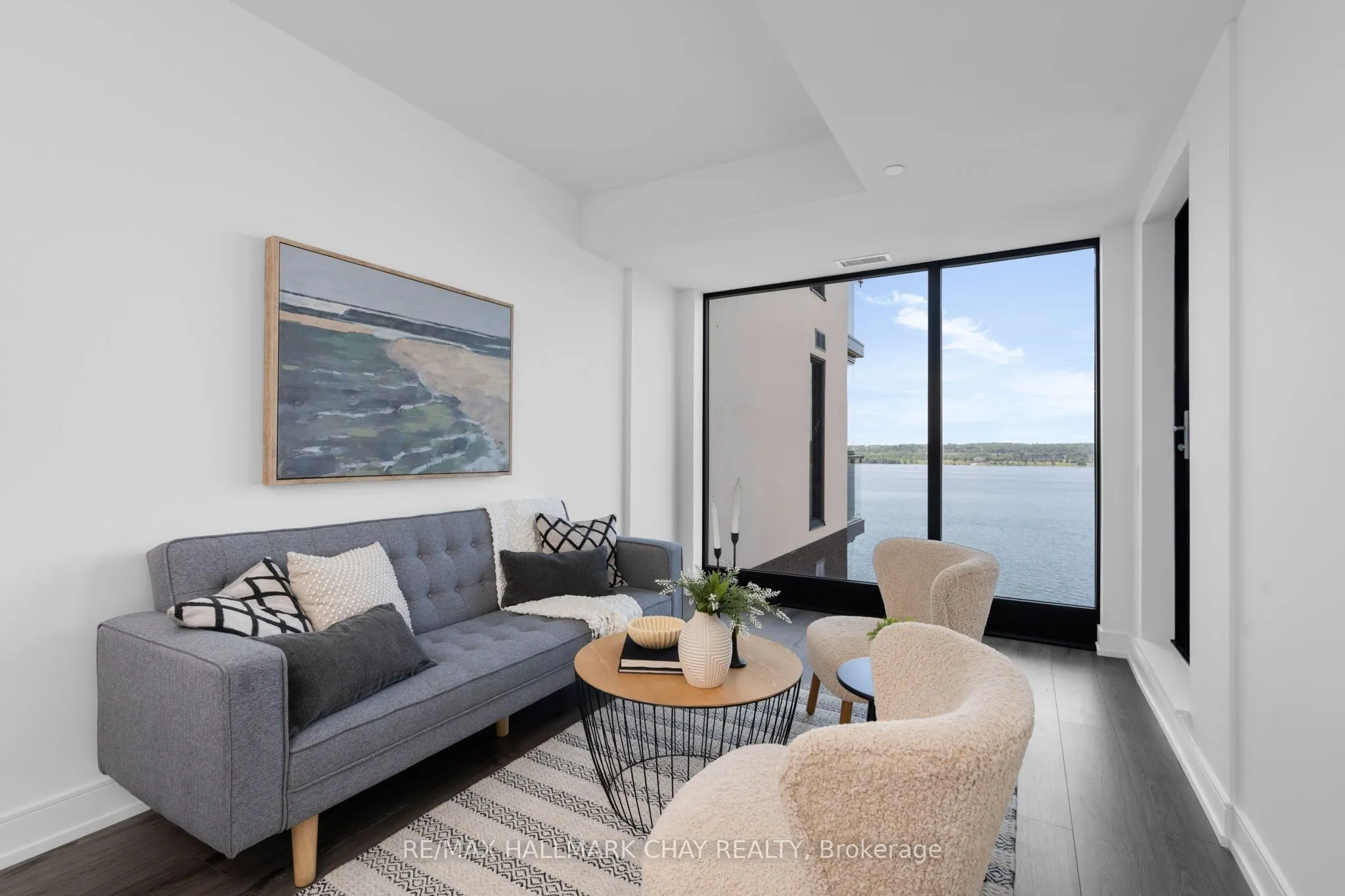 185 Dunlop Street E, #810