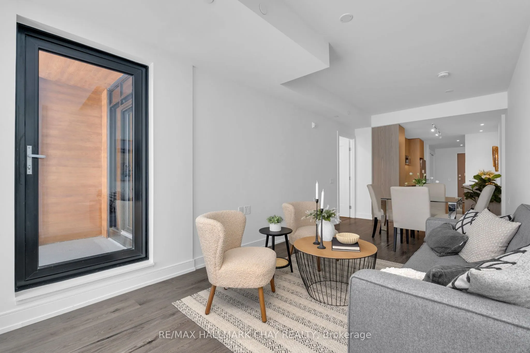 185 Dunlop Street E, #810