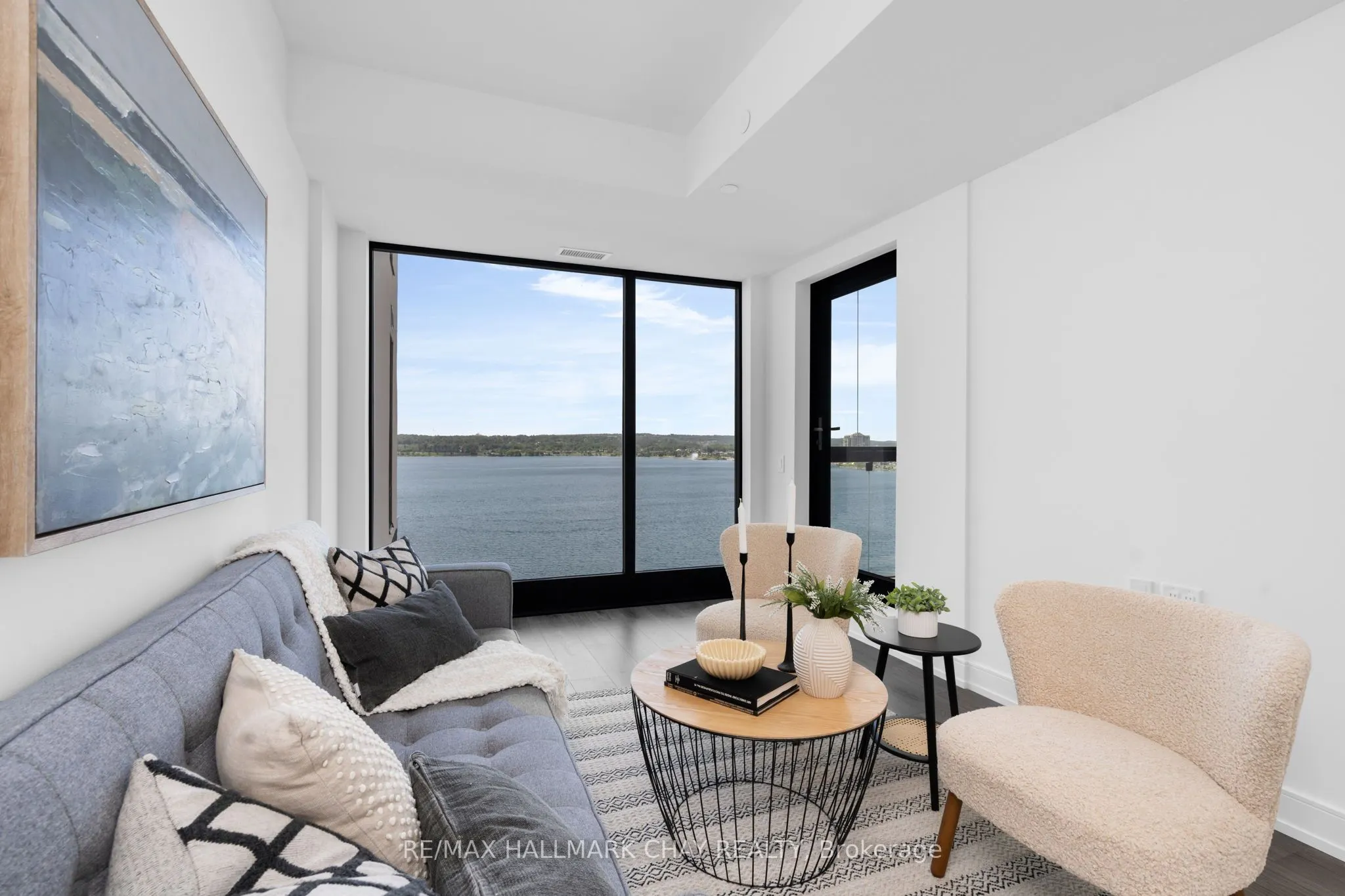 185 Dunlop Street E, #810