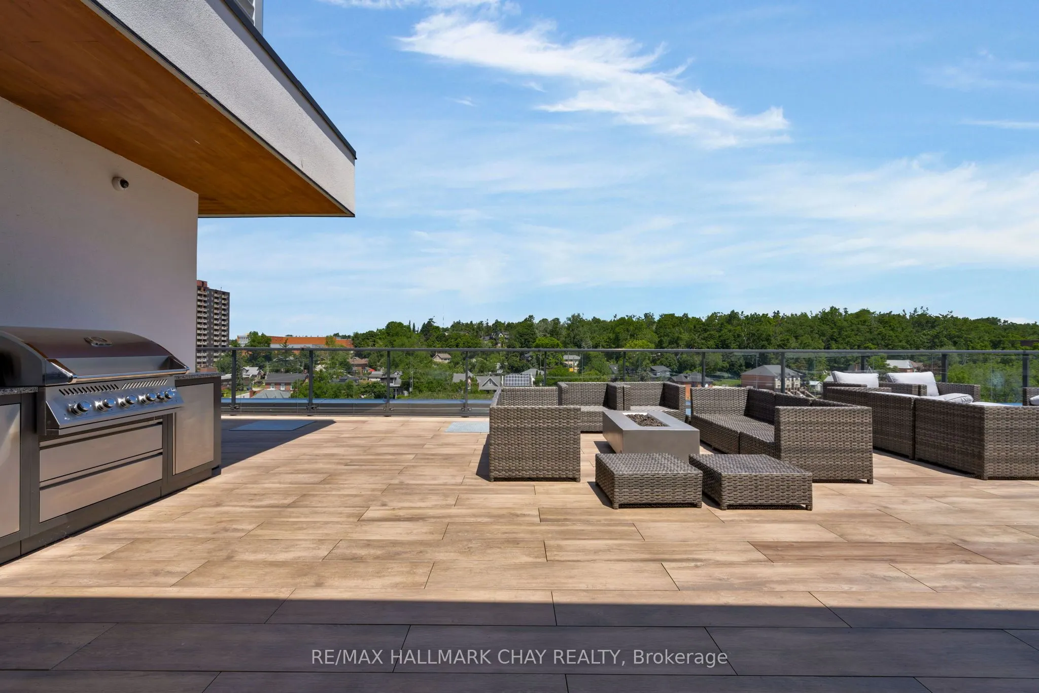 185 Dunlop Street E, #810