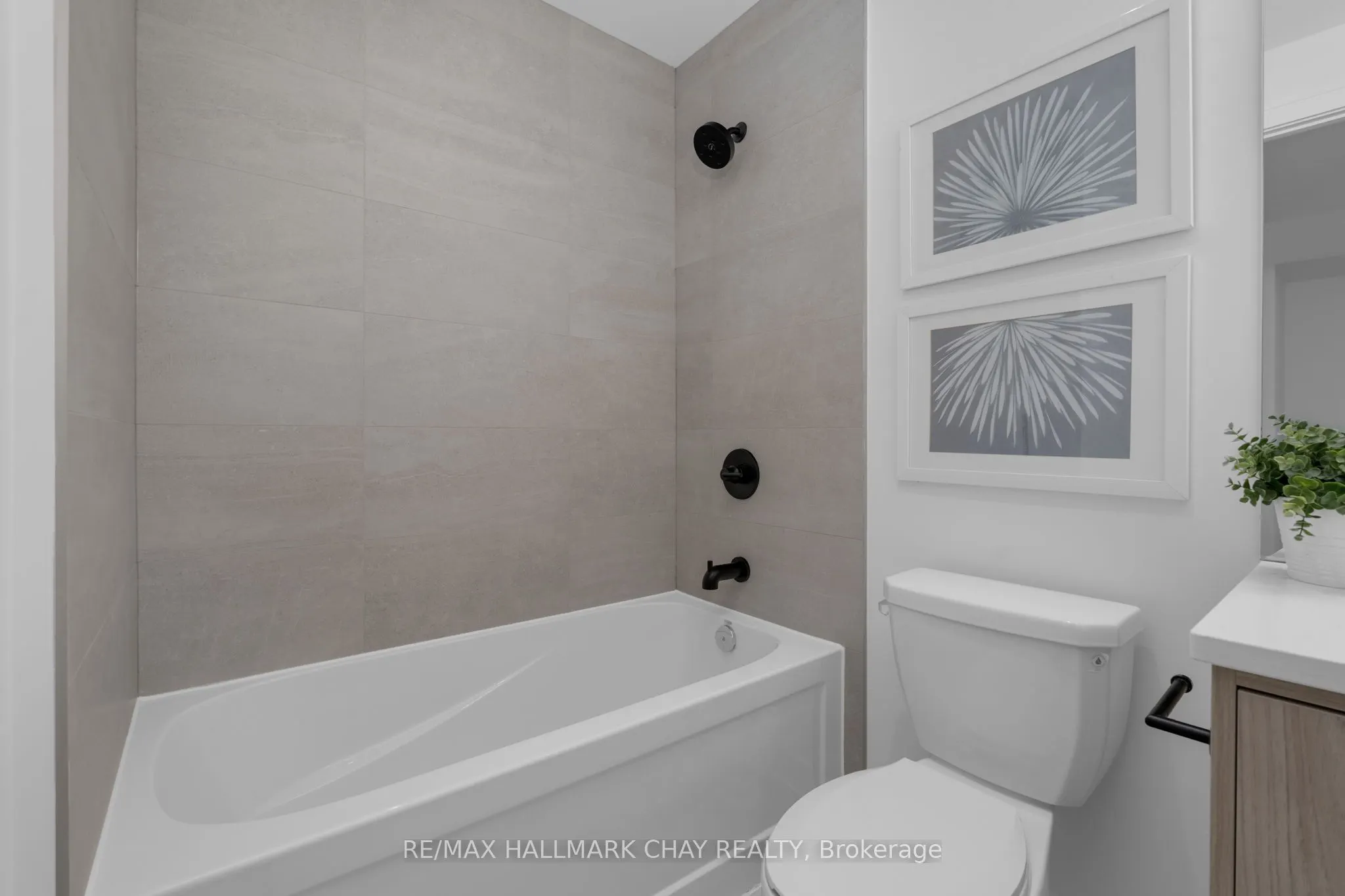 185 Dunlop Street E, #810