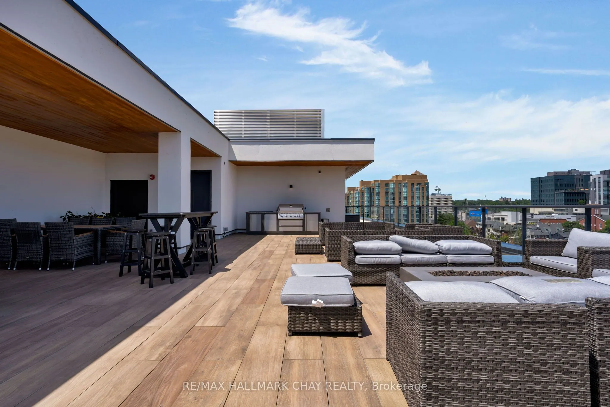 185 Dunlop Street E, #810