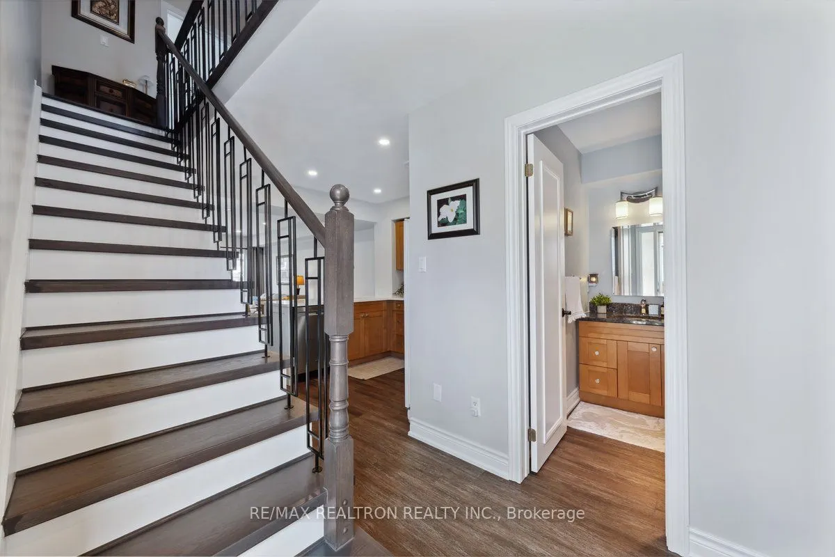11 Laguna Parkway, #9