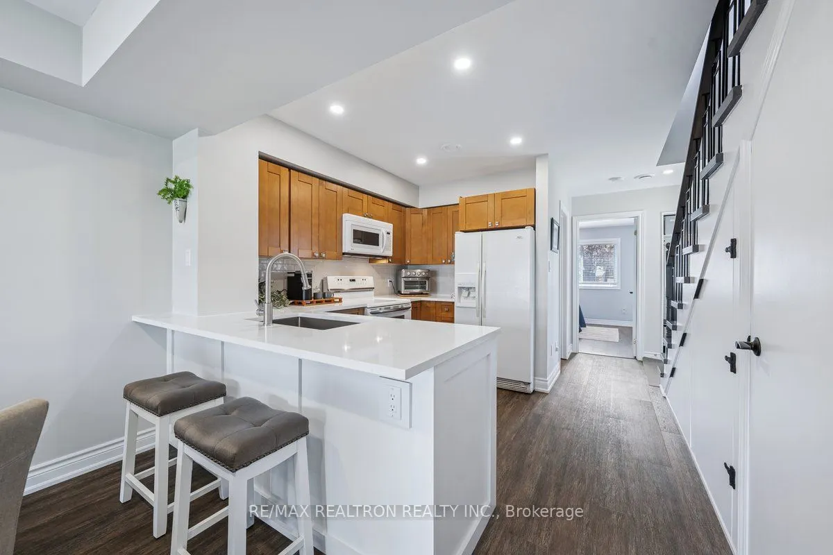 11 Laguna Parkway, #9