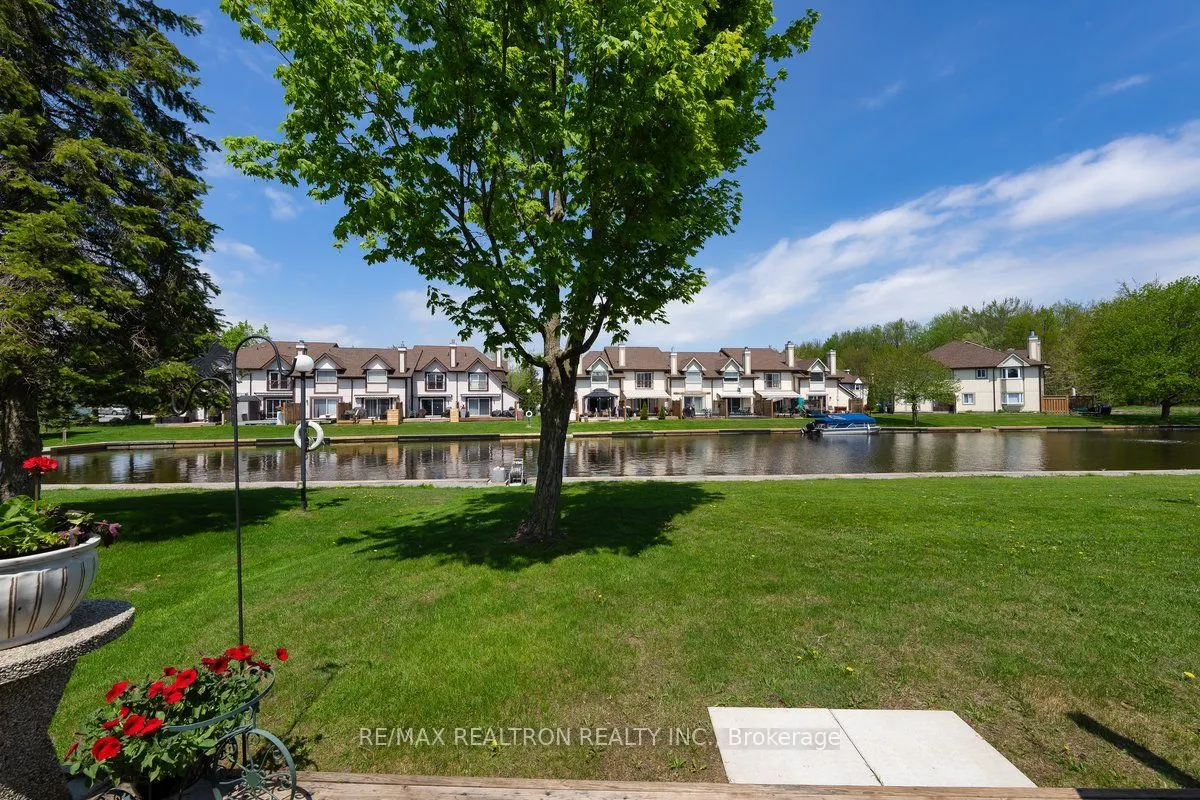 11 Laguna Parkway, #9