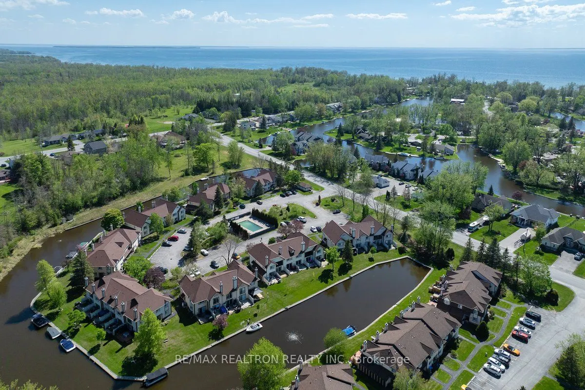 11 Laguna Parkway, #9