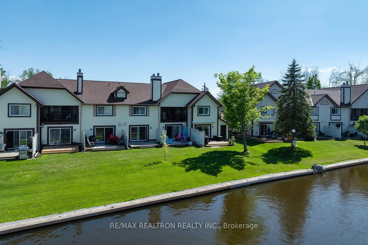 11 Laguna Parkway, #9
