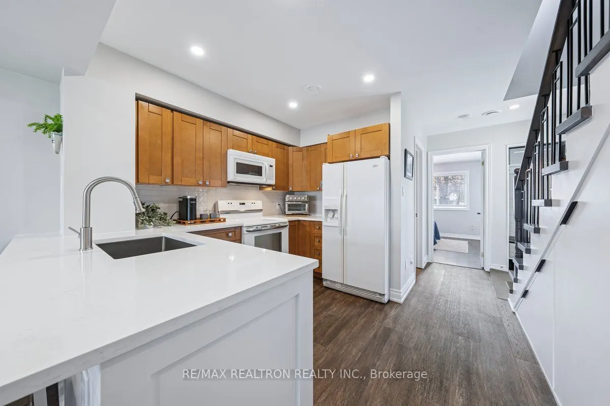 11 Laguna Parkway, #9