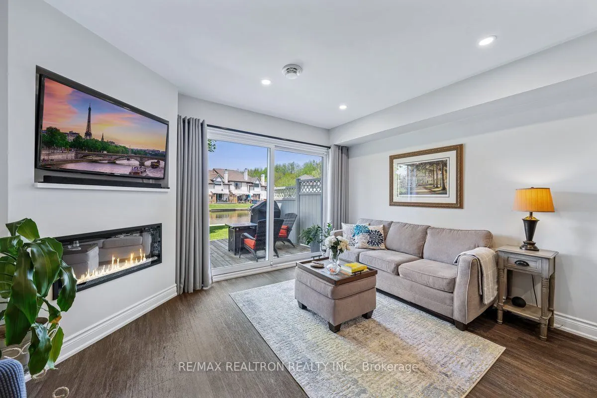 11 Laguna Parkway, #9
