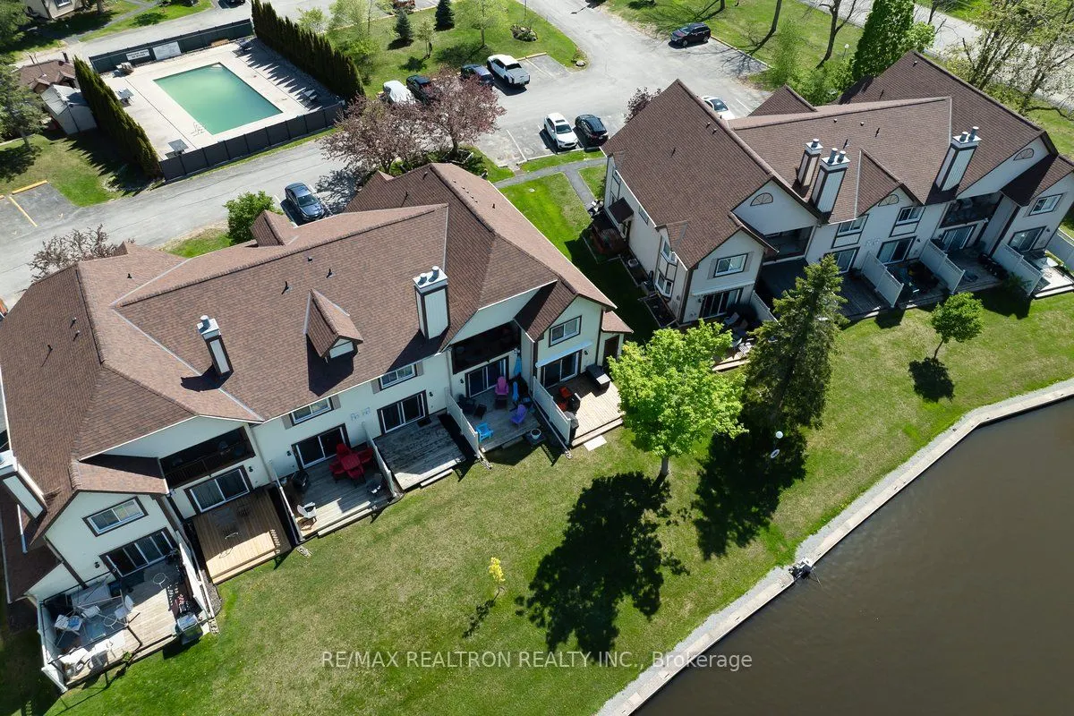 11 Laguna Parkway, #9