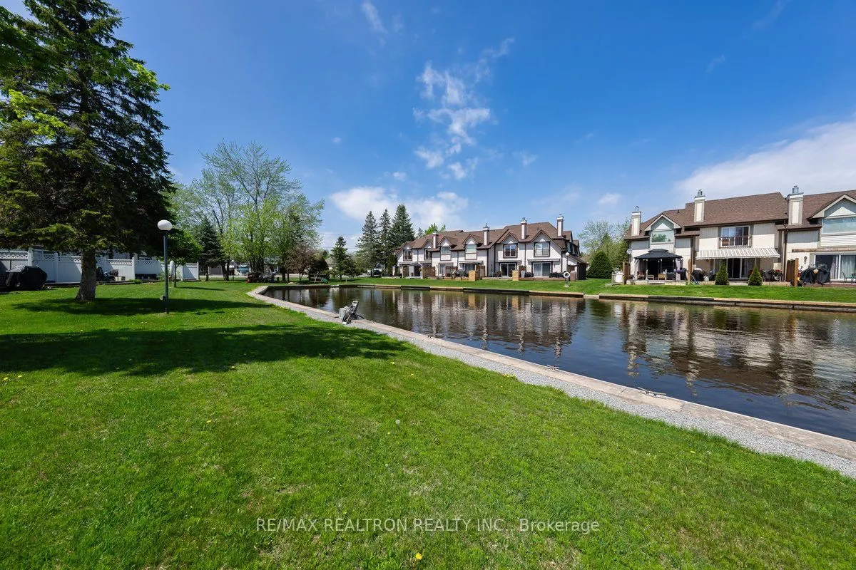 11 Laguna Parkway, #9