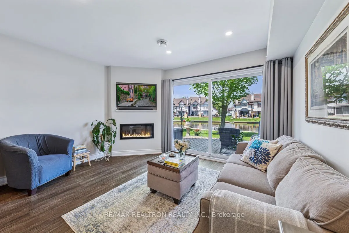 11 Laguna Parkway, #9