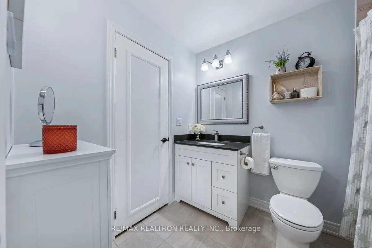 11 Laguna Parkway, #9