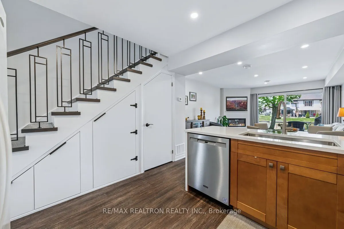11 Laguna Parkway, #9
