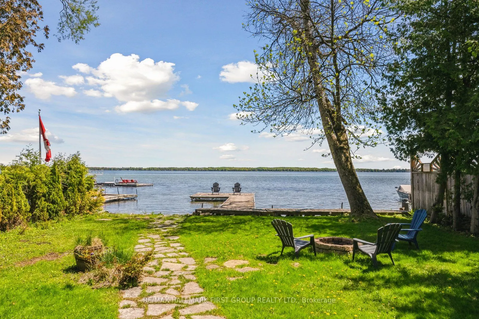 2807 Lakeside Drive