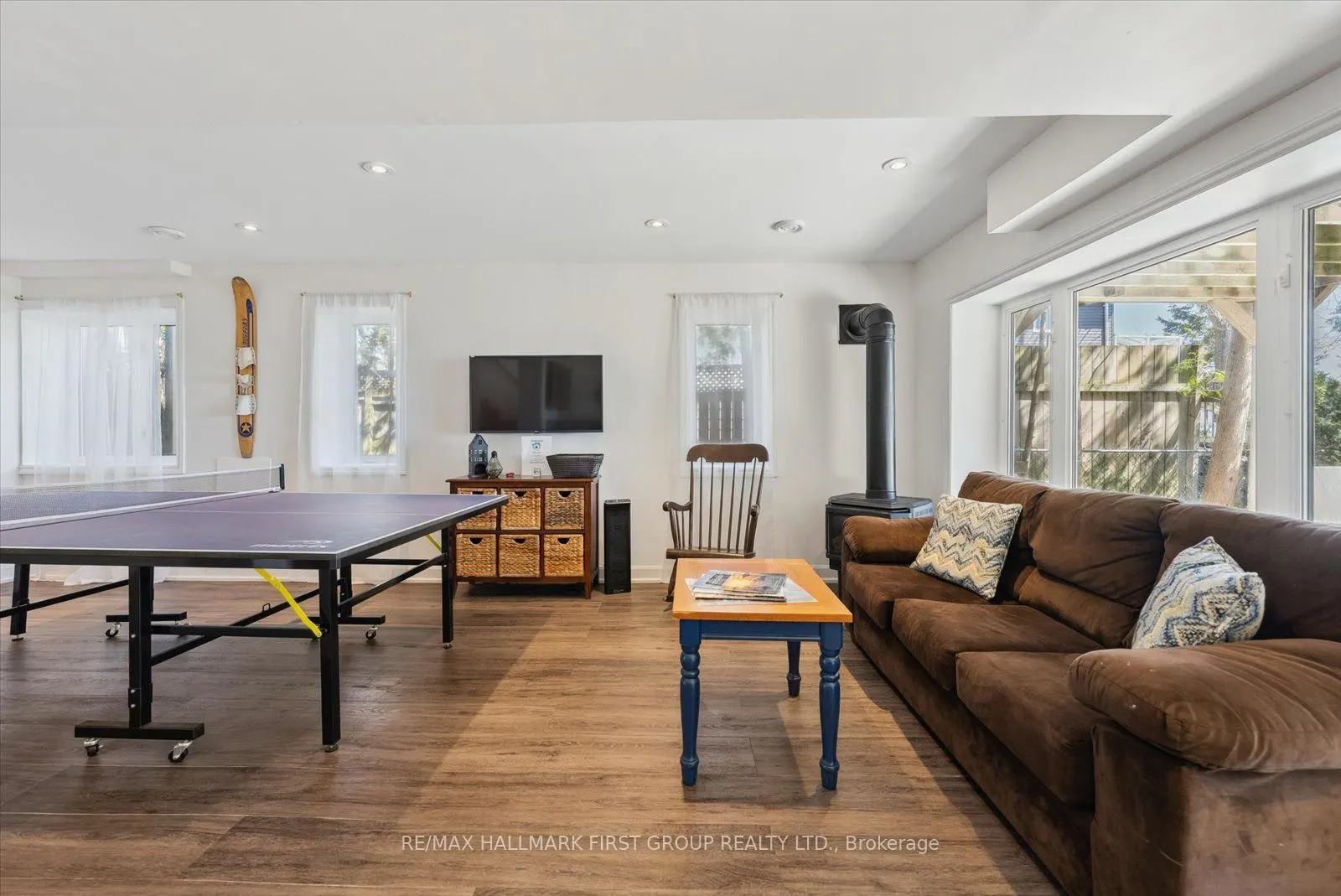 2807 Lakeside Drive