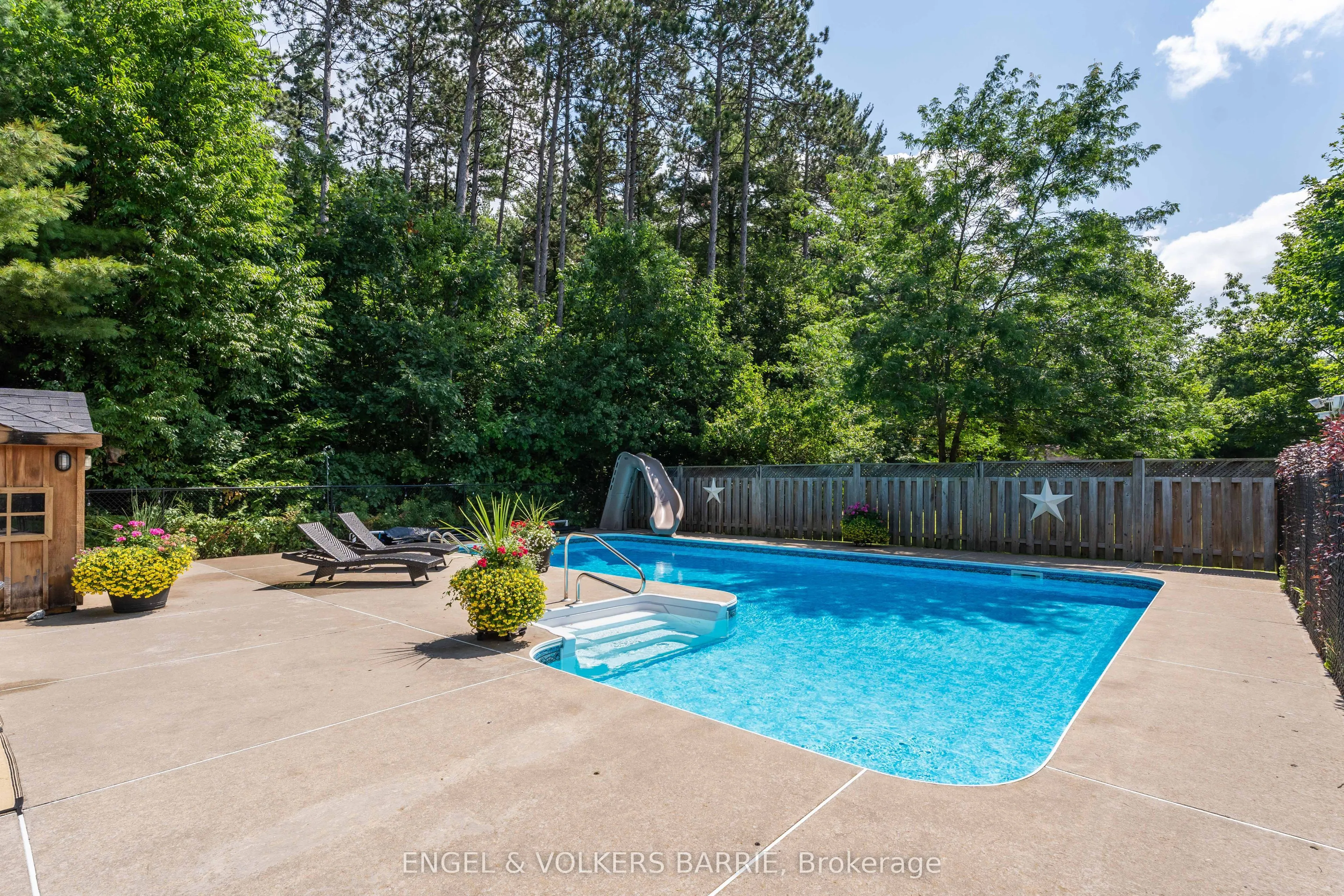 37 MARY JANE Road
