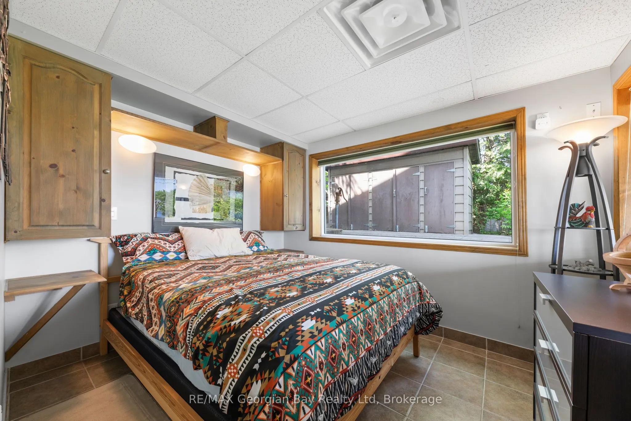 405 Champlain Road