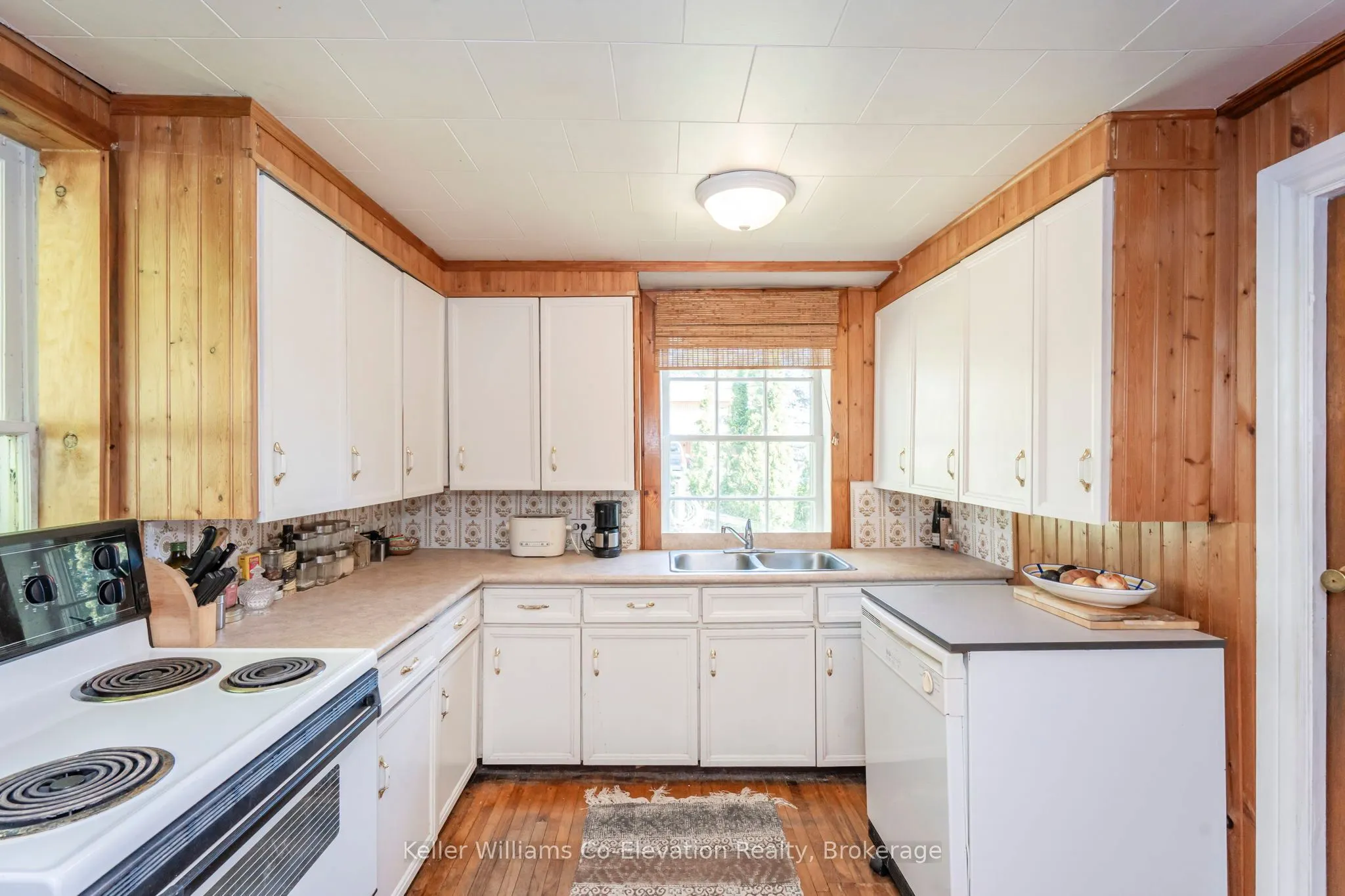 437 Champlain Road