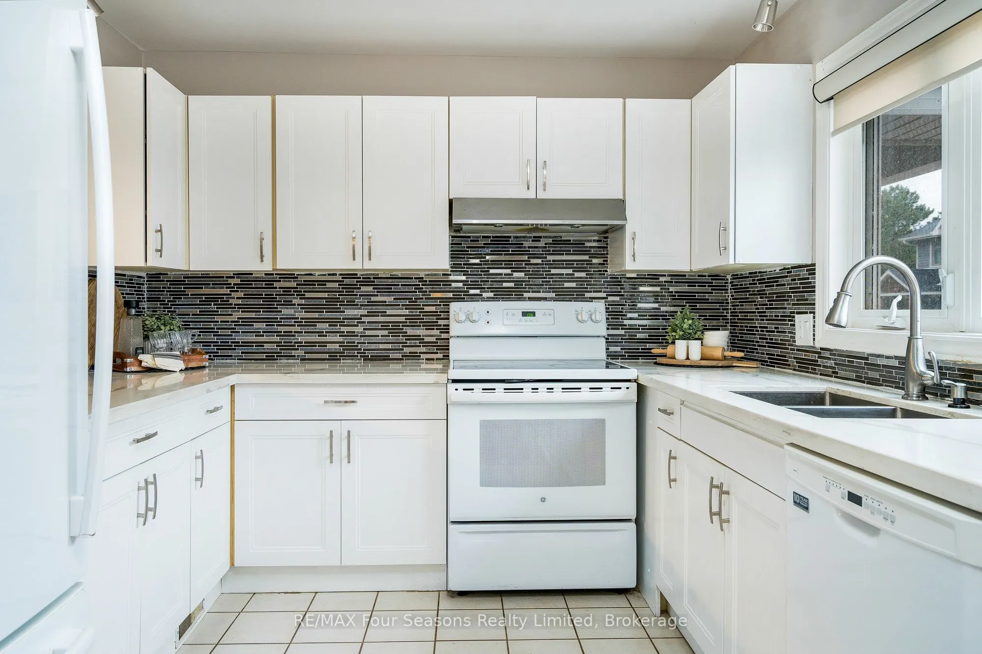25 STARBOARD Road #25