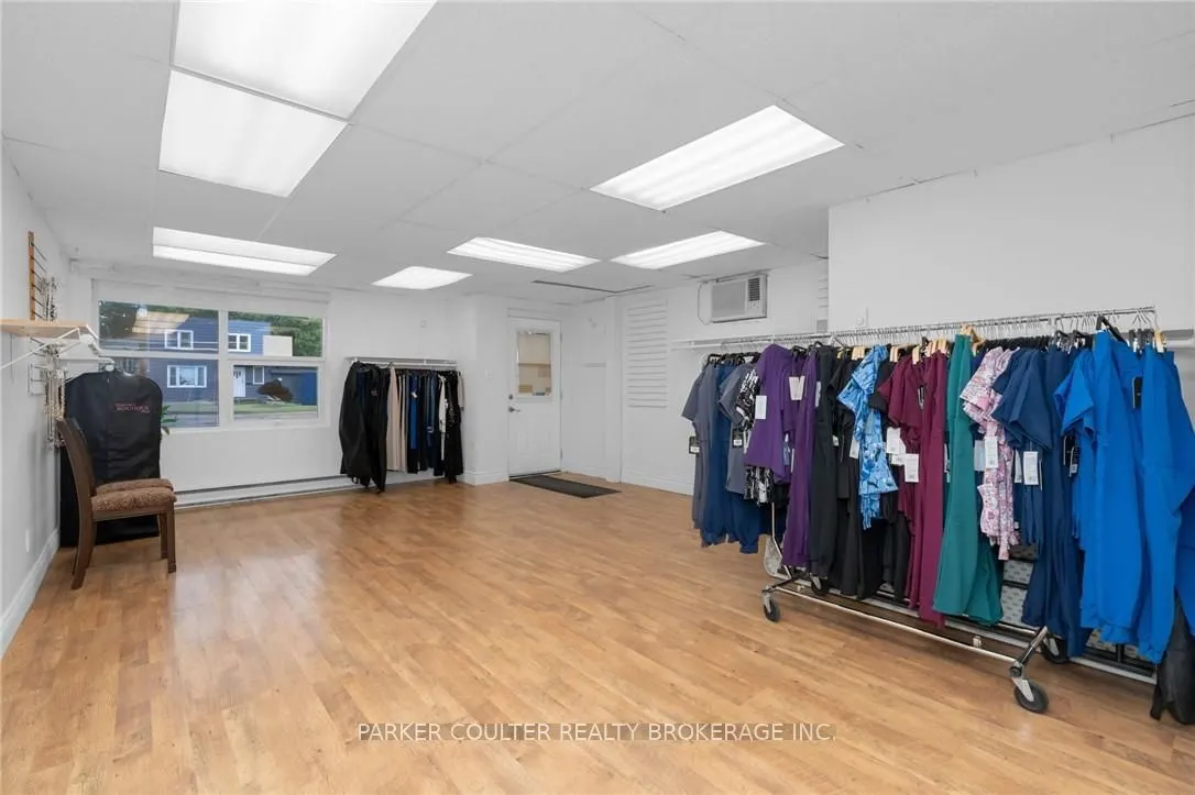 758 Yonge Street