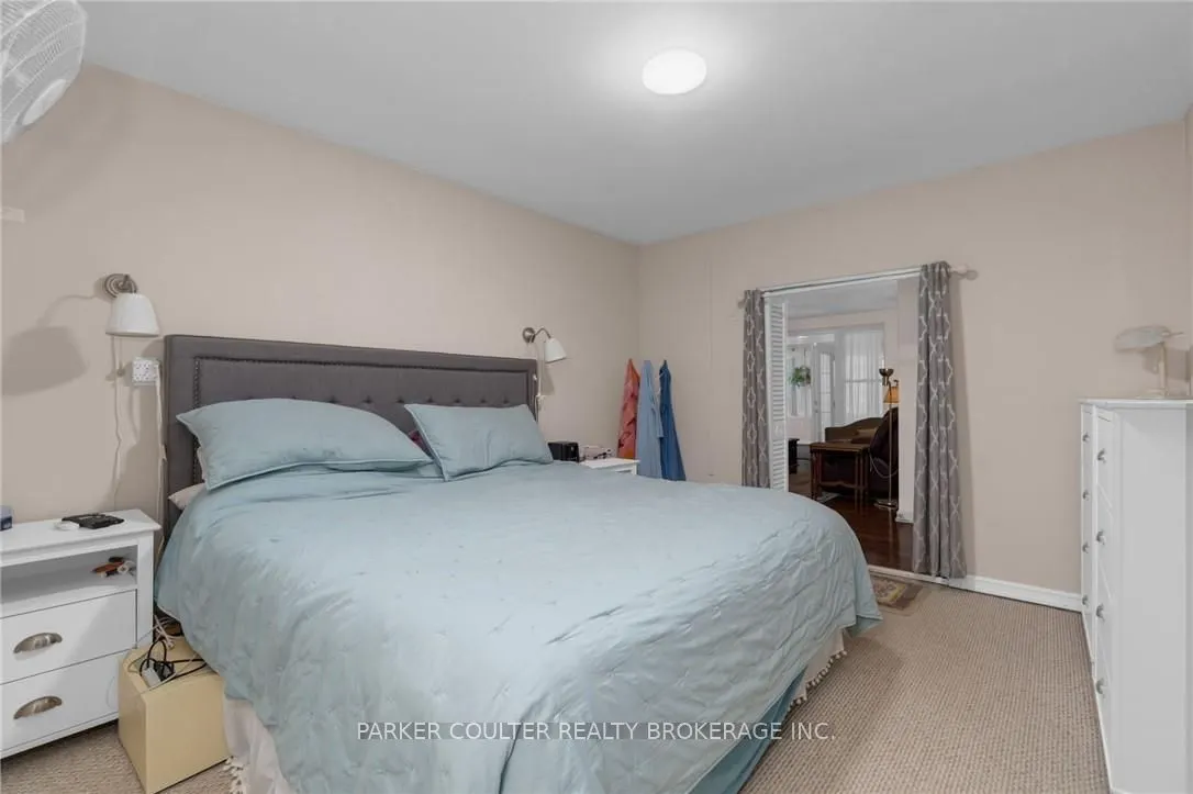 758 Yonge Street