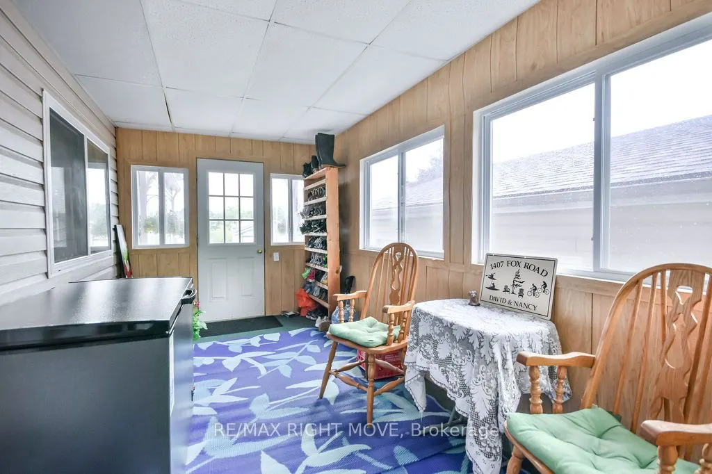 1407 Fox Road