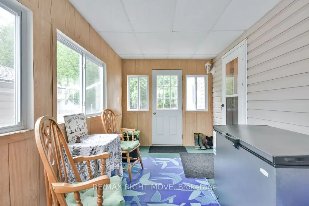 1407 Fox Road