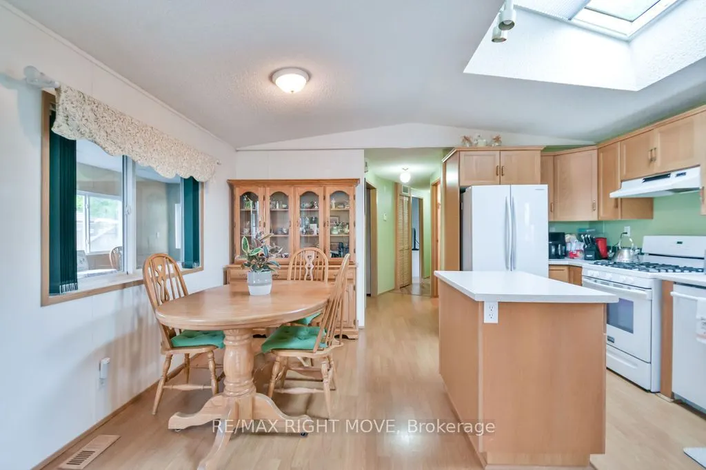 1407 Fox Road