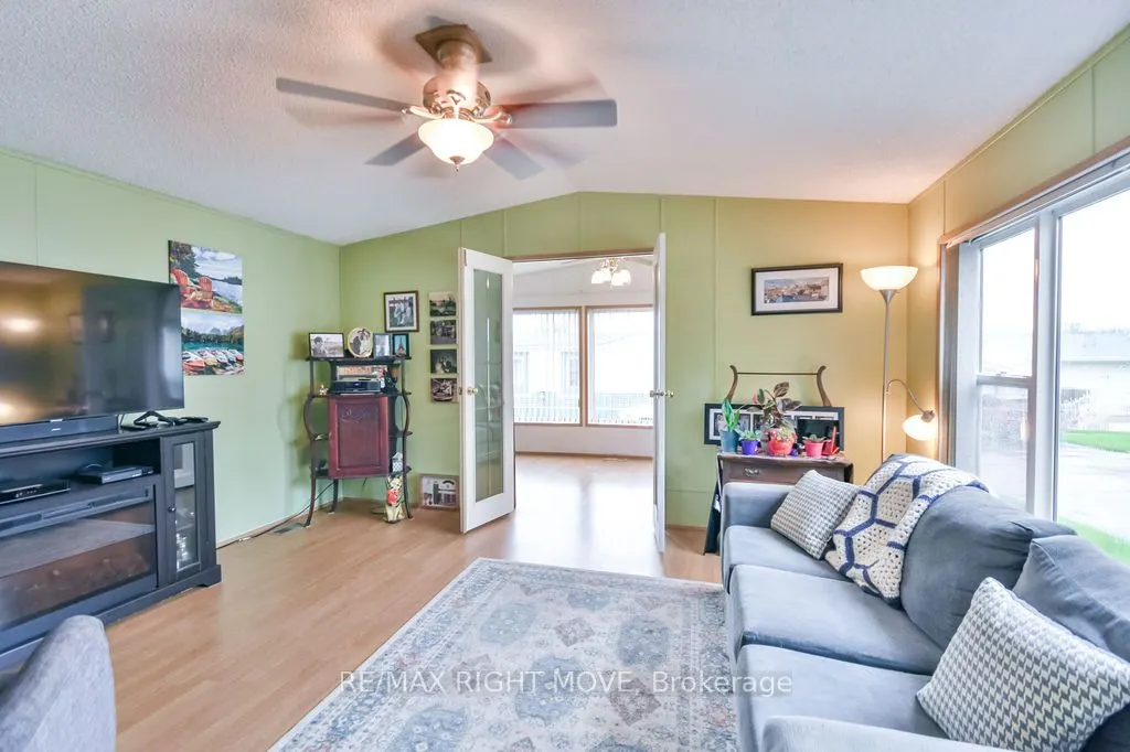 1407 Fox Road