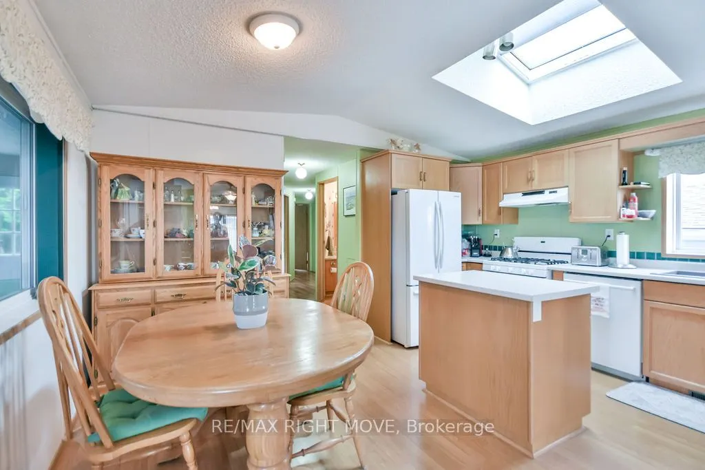1407 Fox Road