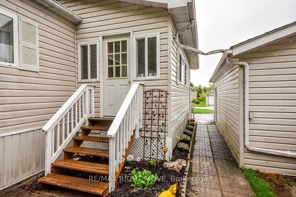 1407 Fox Road