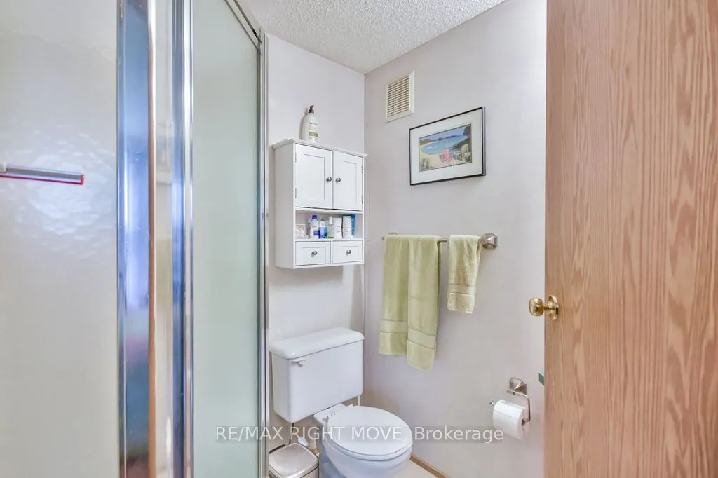 1407 Fox Road
