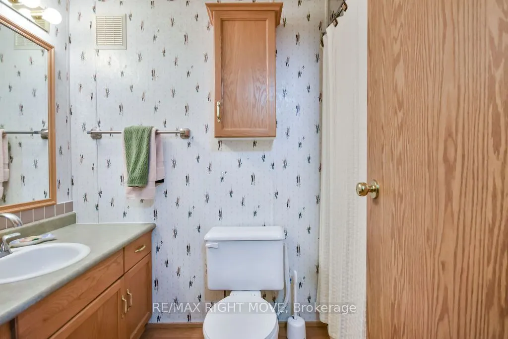 1407 Fox Road
