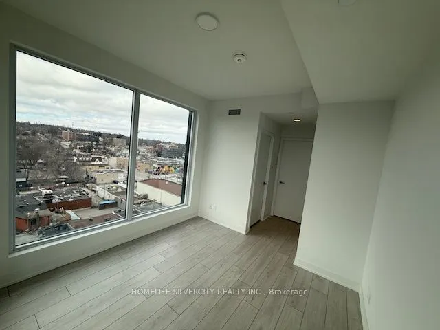39 Mary Street #902