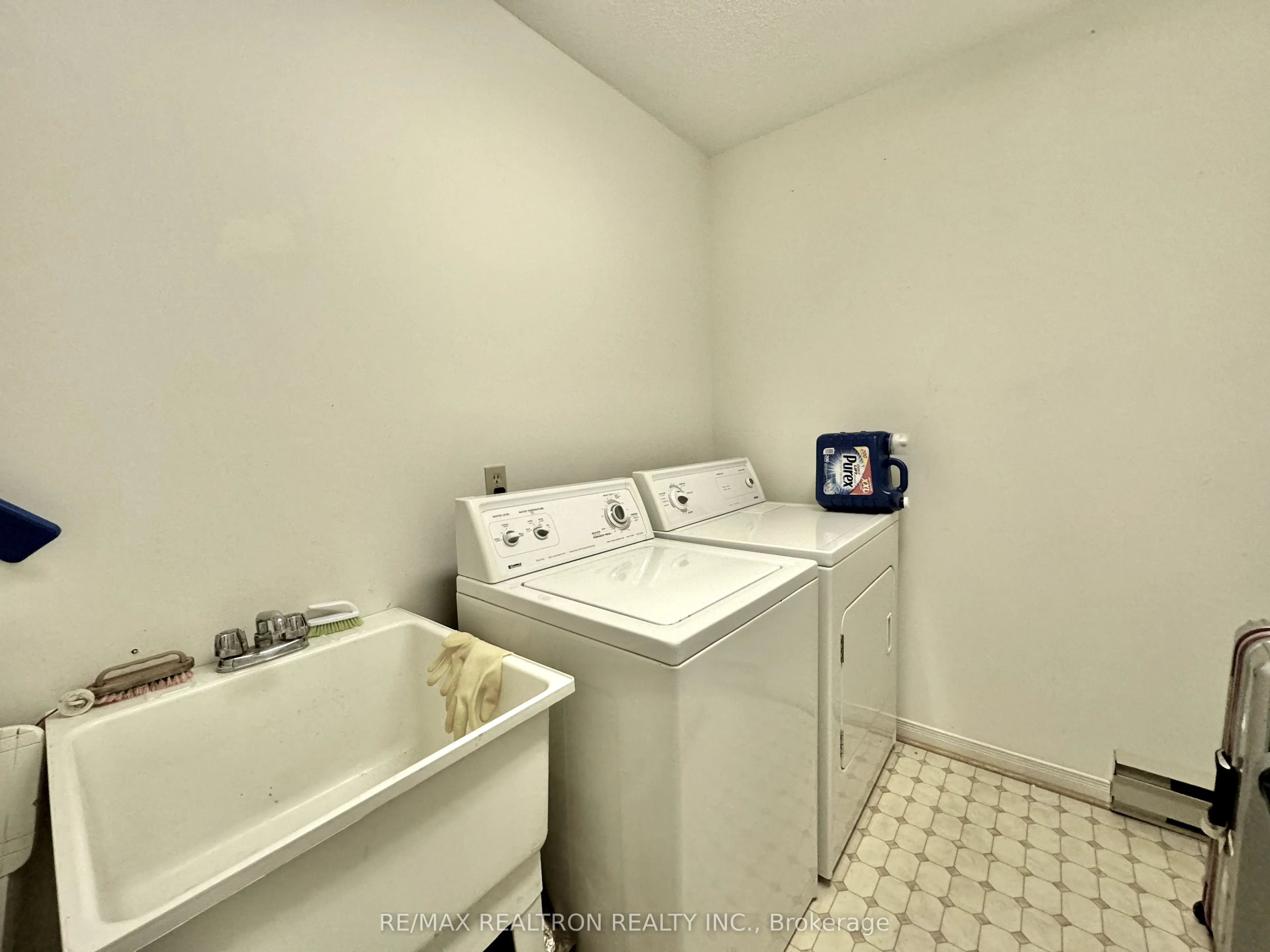 51 Laguna Parkway, #Unit 16