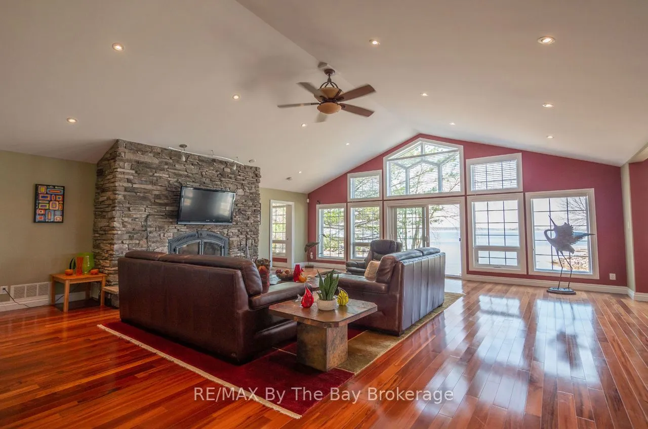 80 Arbour Trail