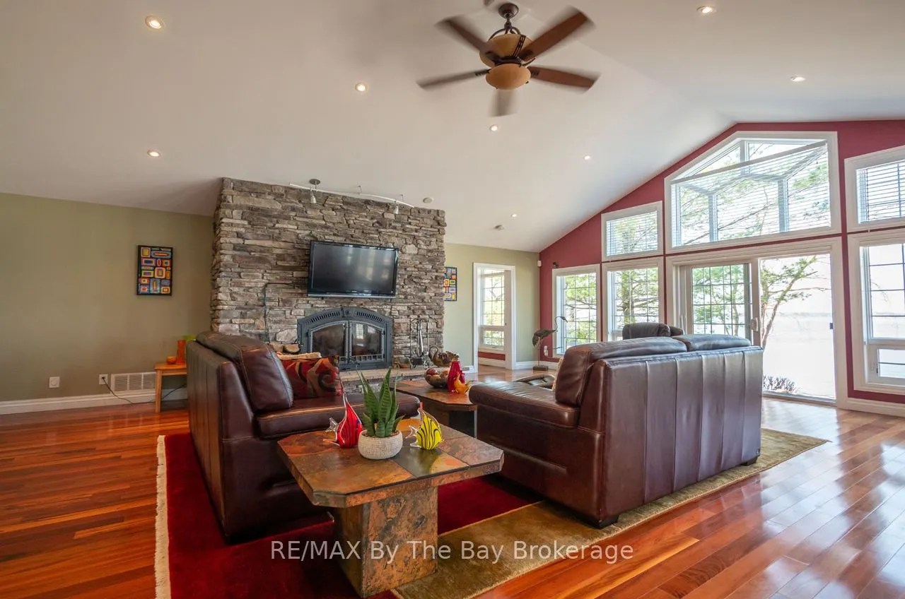 80 Arbour Trail