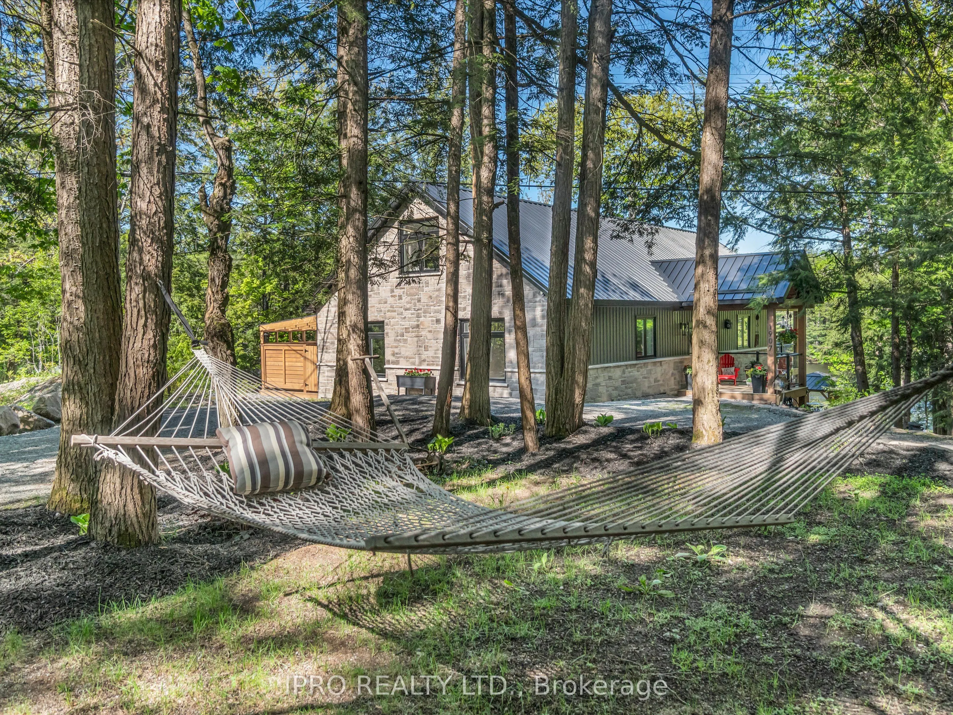 1907 Island Road