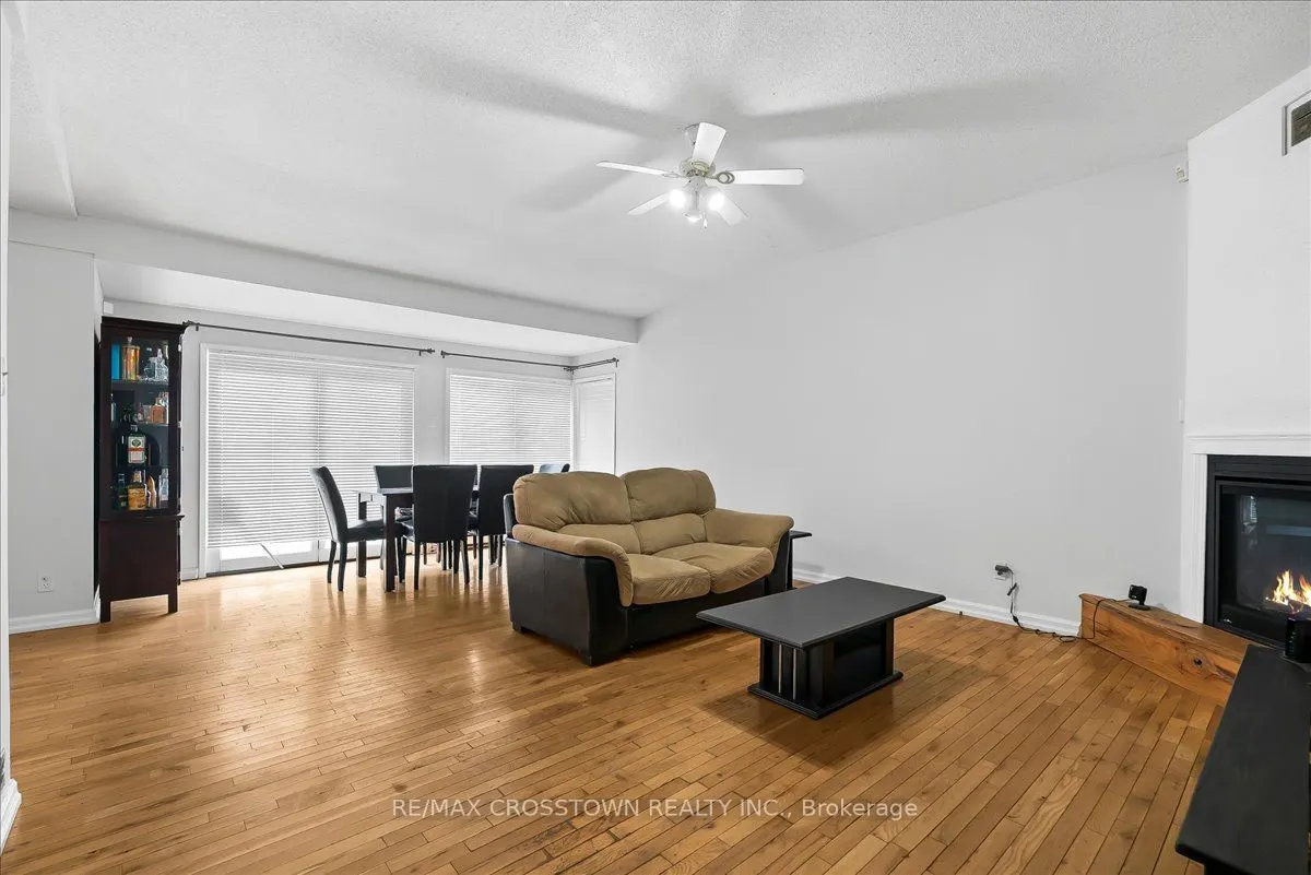 369 Balm Beach Road W