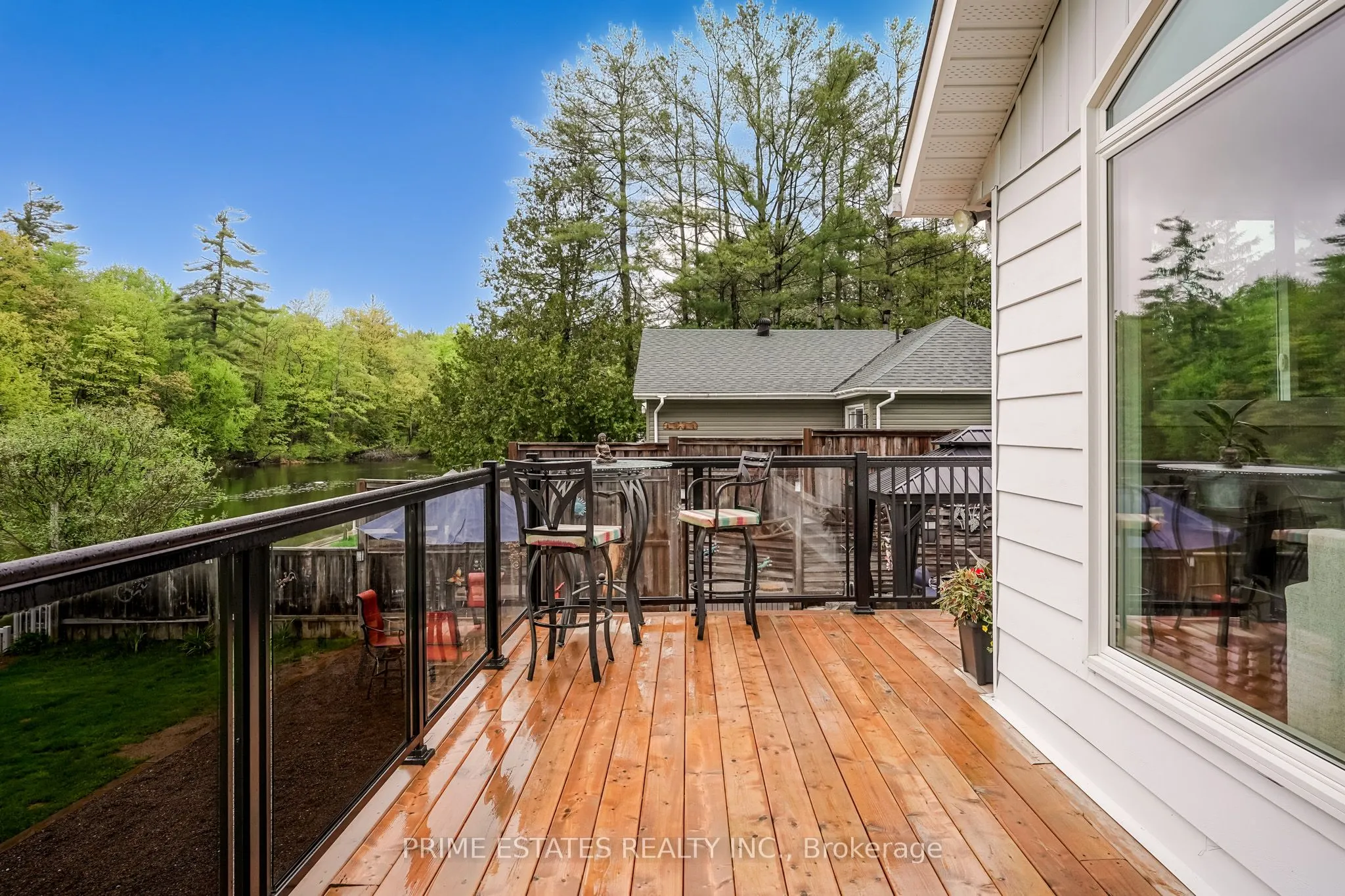 2996 Moynes Road