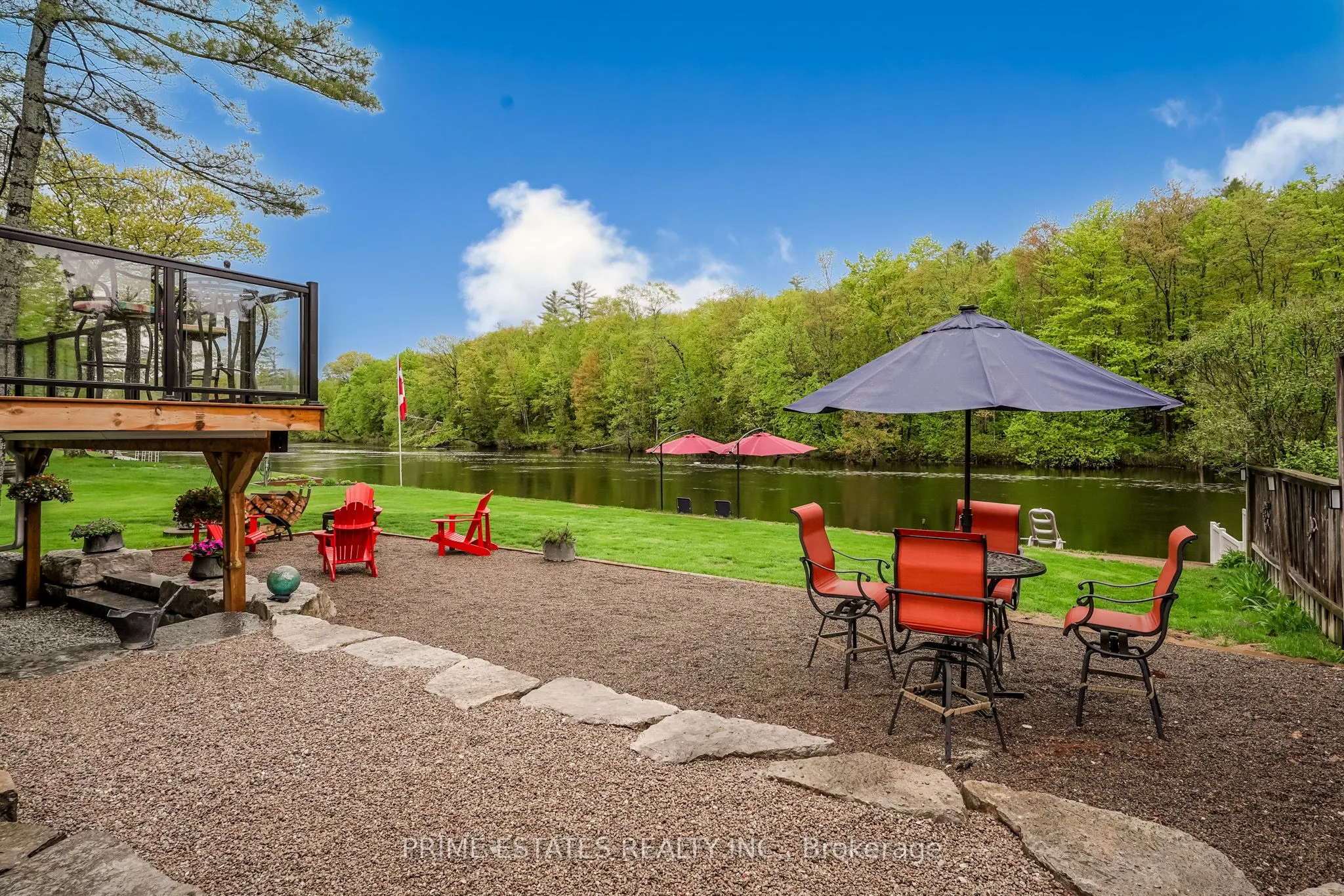 2996 Moynes Road