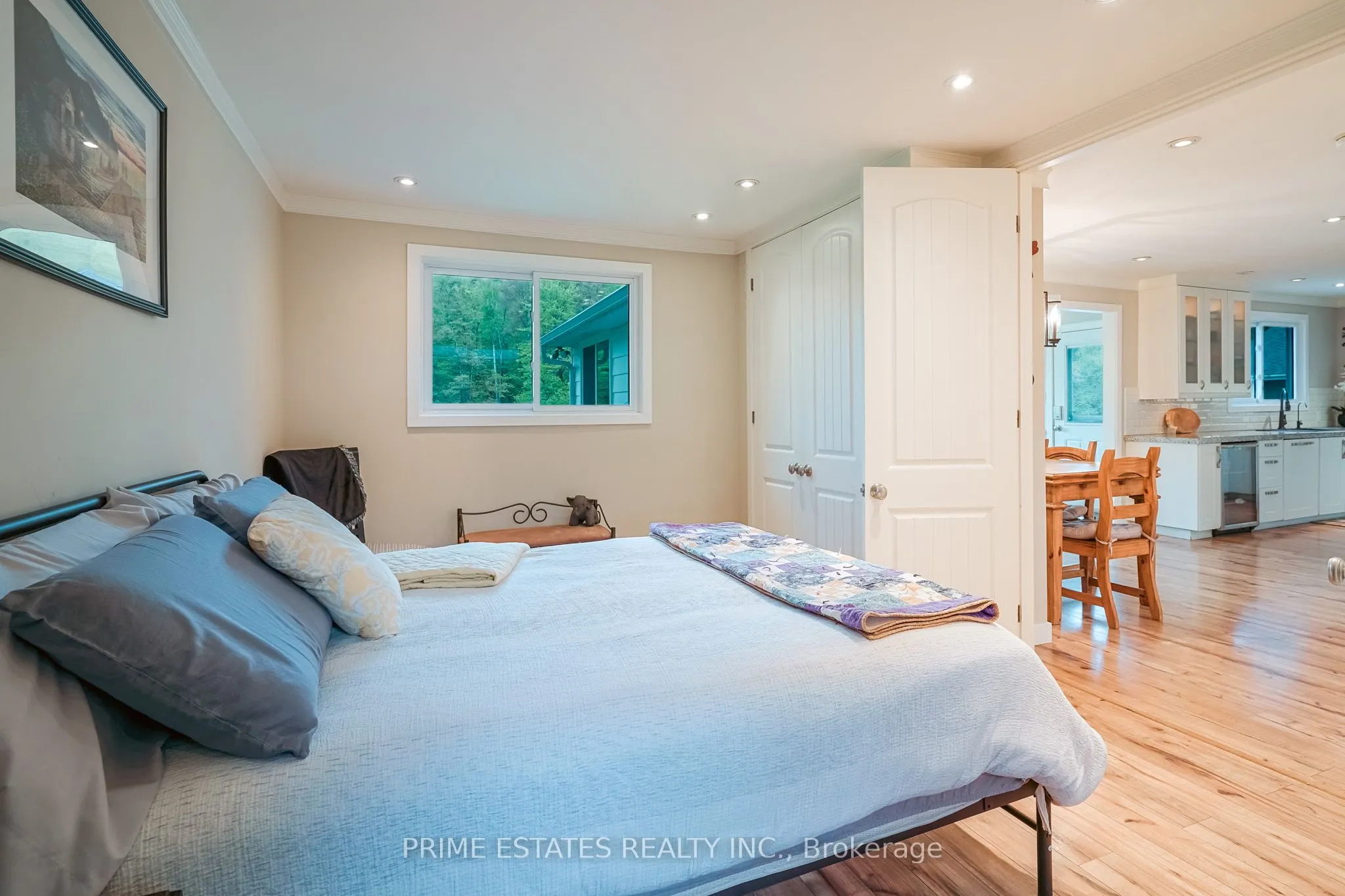 2996 Moynes Road