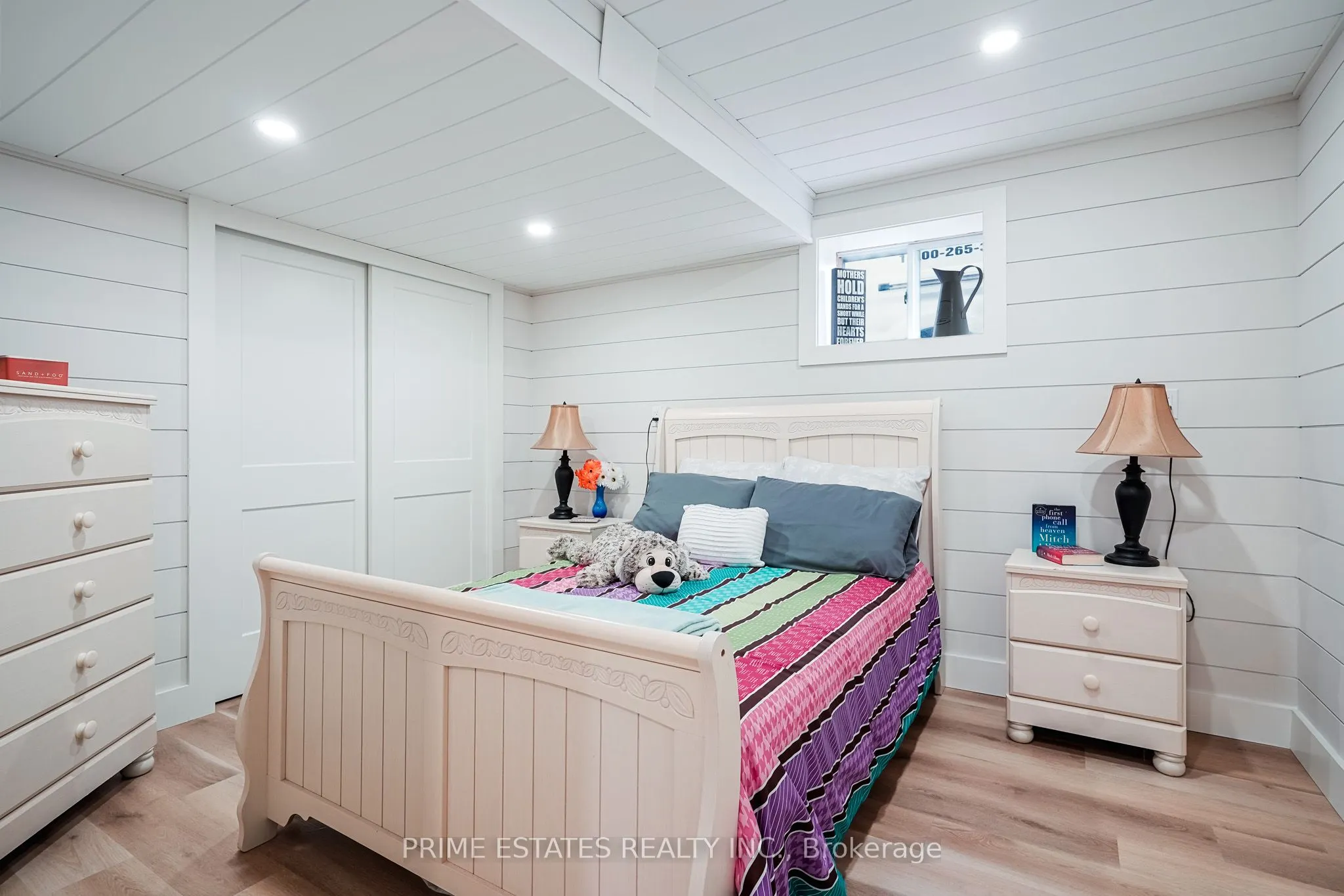 2996 Moynes Road
